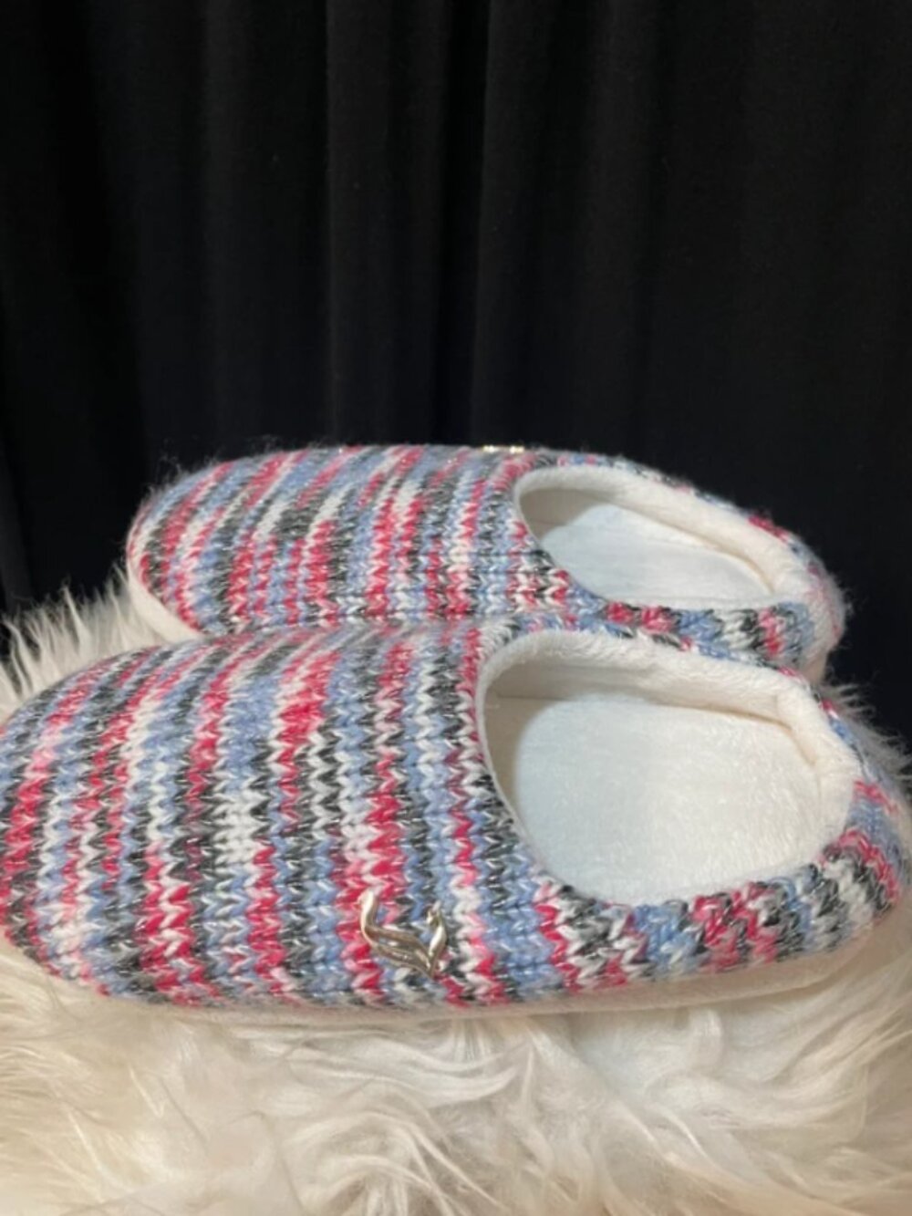 Juicy Couture Slippers Size 6 Women’s! Cute!